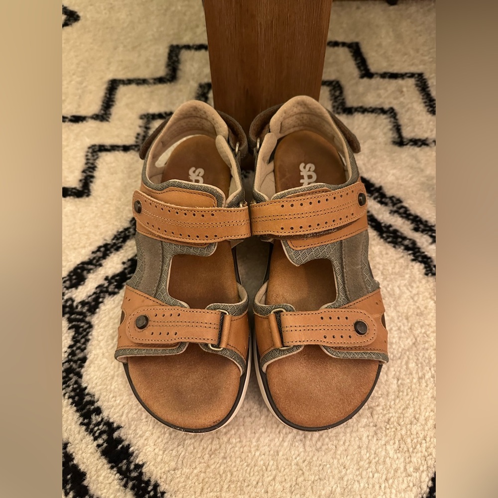 SAS Women’s Embark Sport Sandal Live Oak (Size 9N)